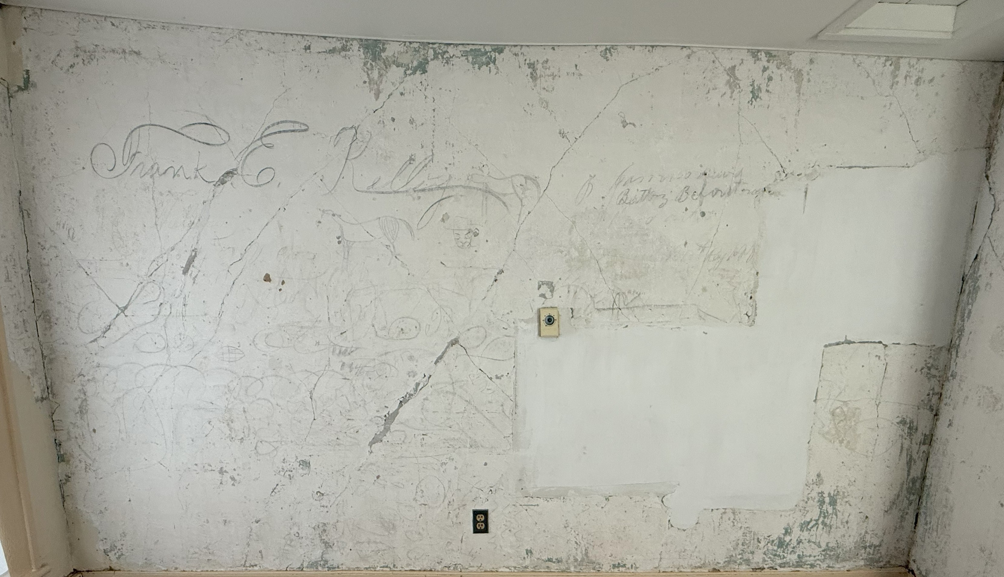 BS- RM 201 - Wall C